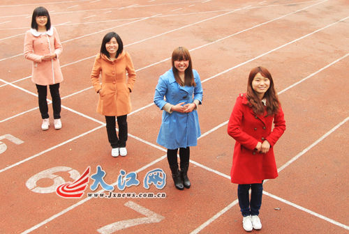 2位姐妹已经提前去广州参加复试，留下的4位姐妹也在学校准备4月初的复试。