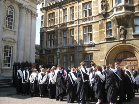 英国海外留学生数量骤减