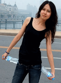 新东方戚颖_新东方<em>美女老师</em>戚颖 <em>tik tok</em>演唱_新